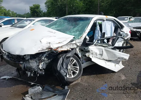 2016 Toyota Camry Se z USA, uszkodzony, nr VIN 4T1BF1FK6GU175230